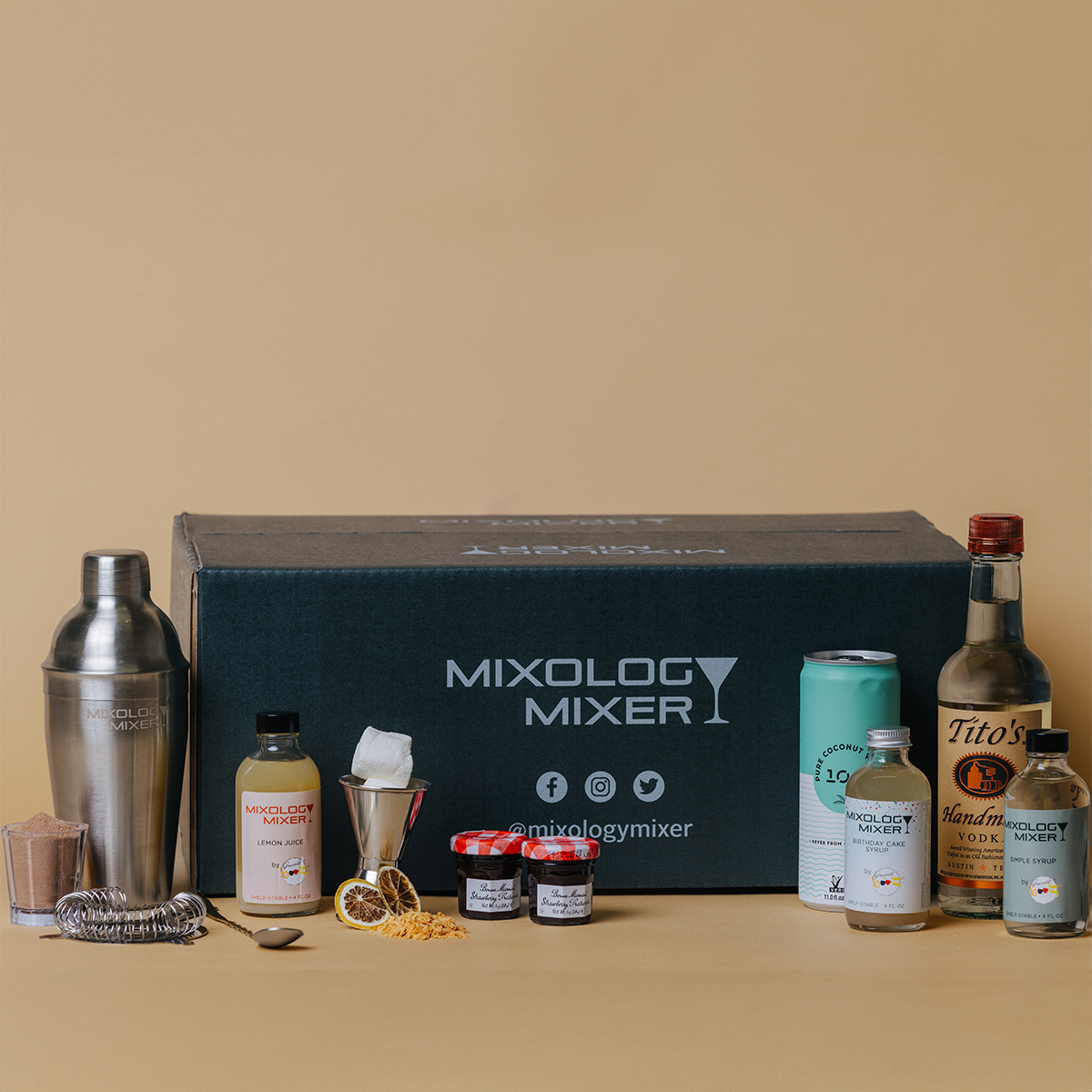 birthday cake cocktails for a birthday gift.