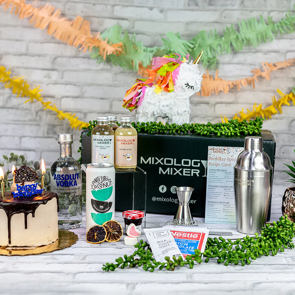 cocktail mixology kit and gift for birthdays.